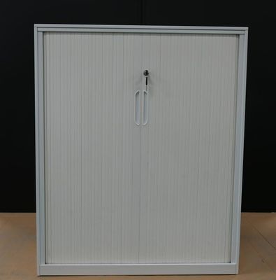 Medio cabinete de archivo de la puerta de Tambour de la altura con 2 estantes ajustables